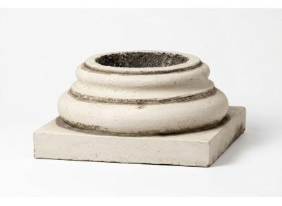 Pedestal for columns column foundation garden white terrace figures stop