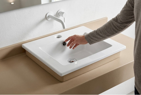 Ceramic Washbasin Decorative Countertop Basin White Washbasin