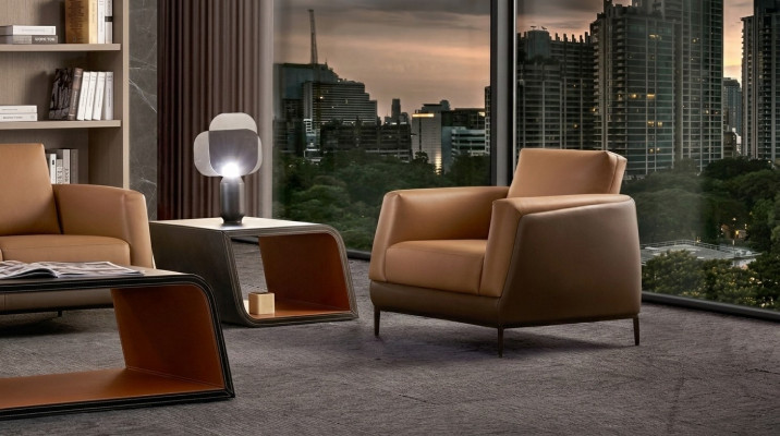 Armchair Leather TV Couch 1 Seater Sofa Relax Luxury Upholstered Couch