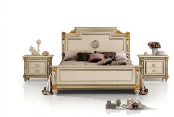 Bed + 2x Nightstands 3-piece Bedroom Set Designer Luxury Bedroom Baroque
