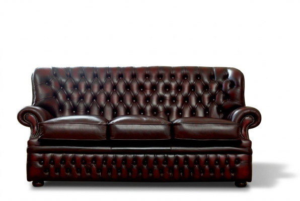 Brown Chesterfield 3-seater in antique style designer living room couch