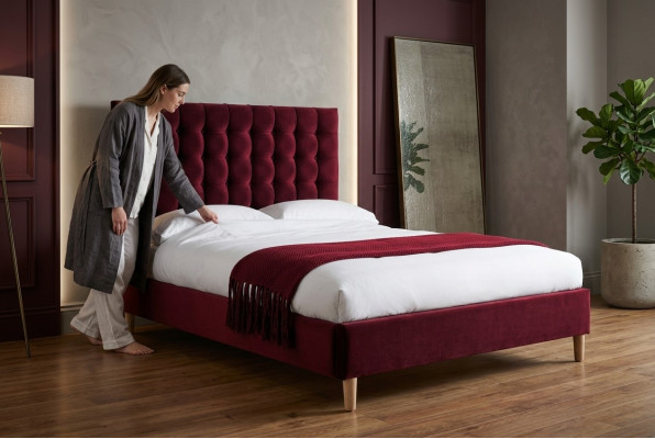Red luxury velvet textile bed double design Chesterfield 180x200cm beds new