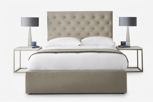 Chesterfield Bed Upholstered Bed Luxury Double Bedroom Designer Bed New Beds