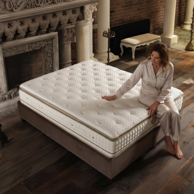 Mattress High-Quality Hotel Beds Mattresses King Size Royal Lounger 7 Zones