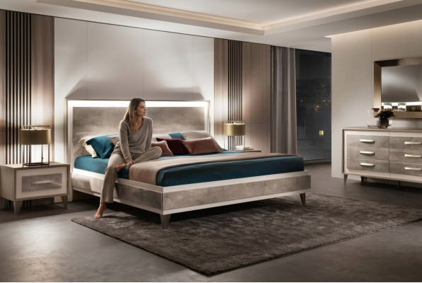 Arredoclassic Italian Bedroom Furniture Design Set Bed Nightstand
