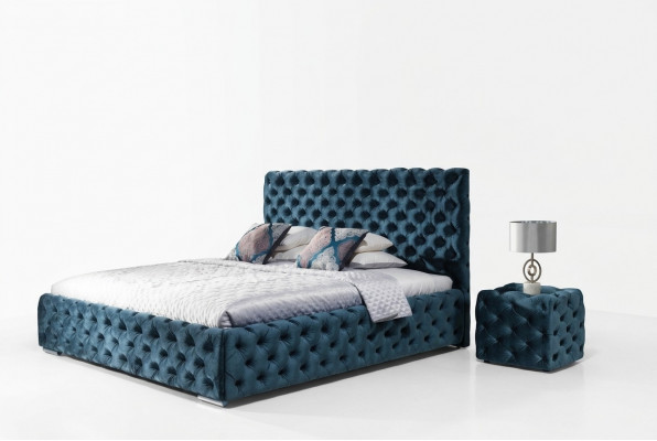 Double bed bedroom velvet beds Chesterfield bed frame bedside table 3-piece set