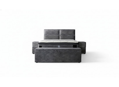 Modern designer luxury bed with 2 nightstands and bench furniture room 4-piece set