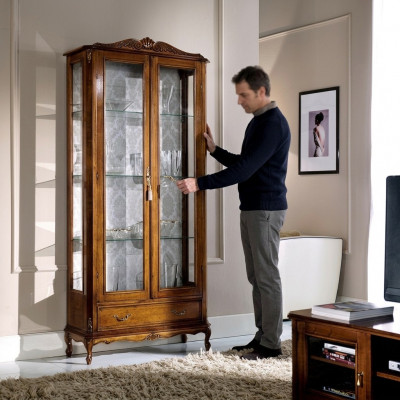Designer luxury wooden display cabinet brown 2 glass doors 1 drawer Italian furniture