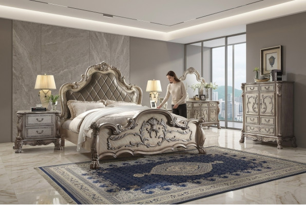 Complete set bedroom royal baroque bed dressing table bedside table 6 pieces.