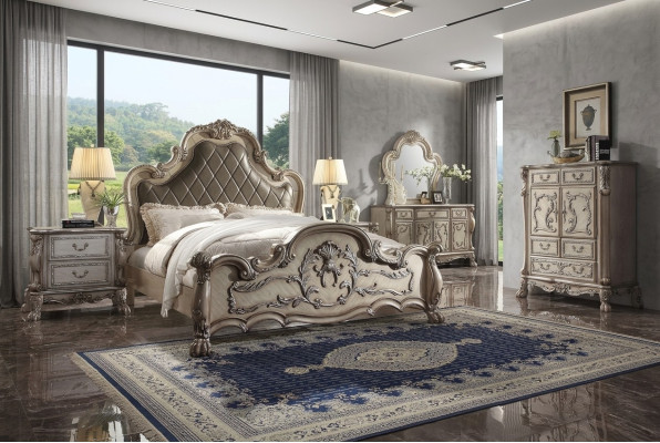 Complete set bedroom royal baroque bed dressing table bedside table 6 pieces.
