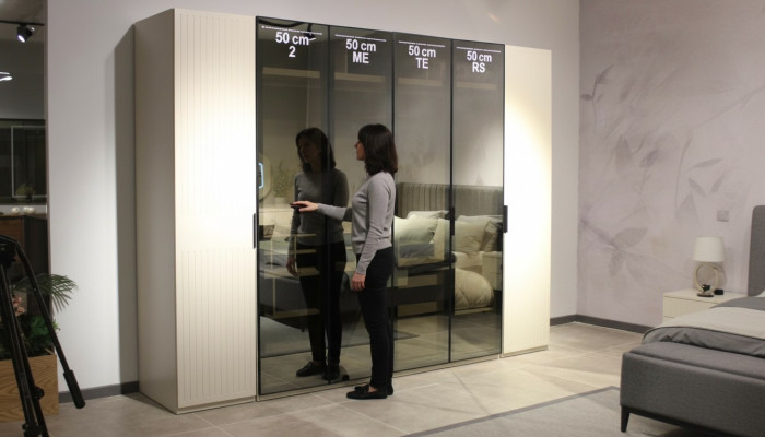 New and Modern Bedroom High-Quality Wardrobe with Elegant Design