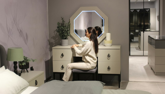 Exclusive designer vanity table with mirror function, functional and luxurious, new