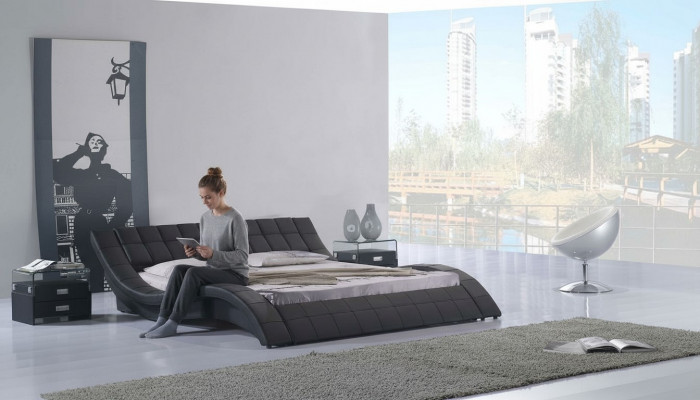 Double hotel beds, marriage/bedroom, leather bed, padded design, luxury.