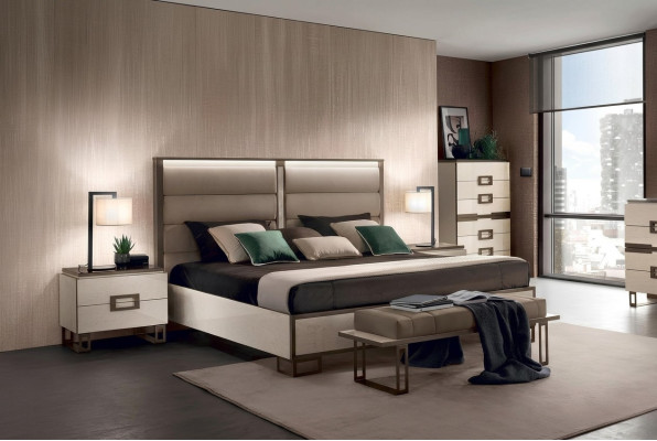 Bed Cushion Classic Double Bed Wood 180x200cm Beds Hotel Bedroom New