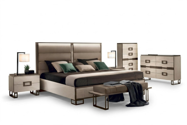 Bed Cushion Classic Double Bed Wood 180x200cm Beds Hotel Bedroom New