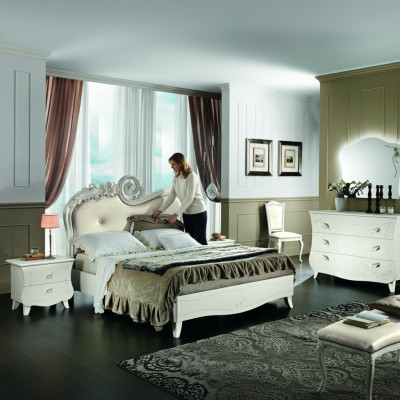 Classic bed luxury beds Chesterfield furniture bedroom baroque hotel fabric