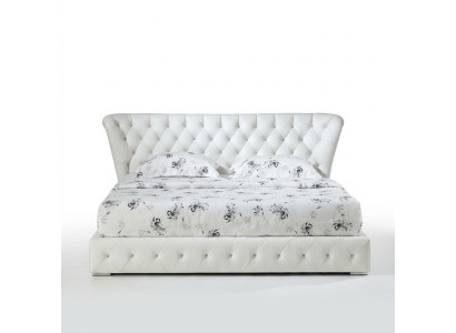 Designer Chesterfield Leather Bed Hotel Double Luxury Sleeping Room