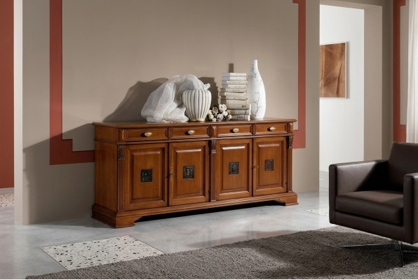 Luxurious sideboard with 4 doors and 4 drawers in brown color