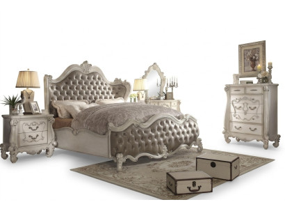Classic bed baroque Chesterfield rococo style double hotel leather antique