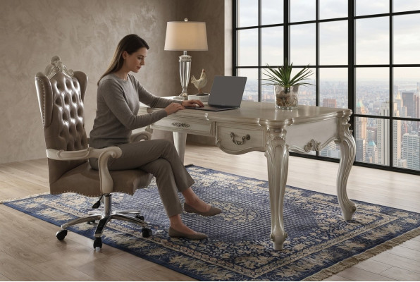 Executive chair, armchair, leather upholstery, office chair, swivel computer seat, decorative chairs