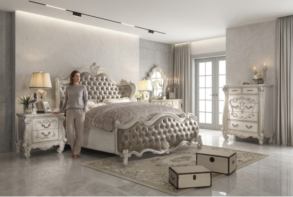 Classic bedroom set: bed, nightstand, dresser, mirror, 5 pieces.
