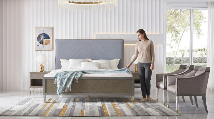 Luxury bed bedroom furniture 2x nightstand set beds Dubai hotel furniture
