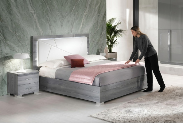 Bedroom set bed 2x nightstands 3-piece Italian furniture luxury hotel new