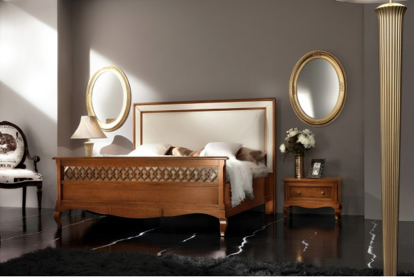 Bedroom furniture set suite Italian furniture nightstand solid wood 3-piece set