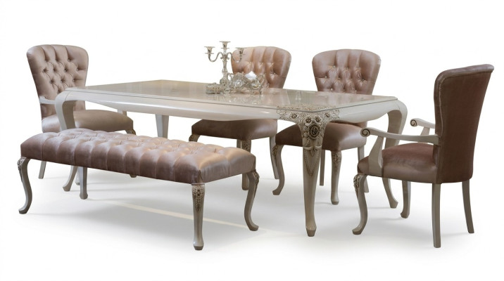 Classic dining room furniture set in delicate pink in natural wood