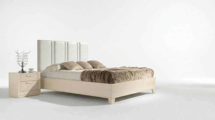 Bedroom bed, nightstand, wood beds, double beds, bed frame, new 3-piece set