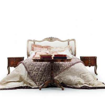 Classic bed double bed Chesterfield luxury furniture Italian furnishings