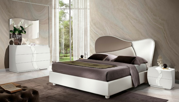 Bedroom bed nightstand dresser mirror luxury suite double set 5 pieces. New