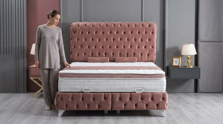 Boxspring Rosa Chesterfield Bed Elegant Design Luxury 2x Nightstands 3-piece.
