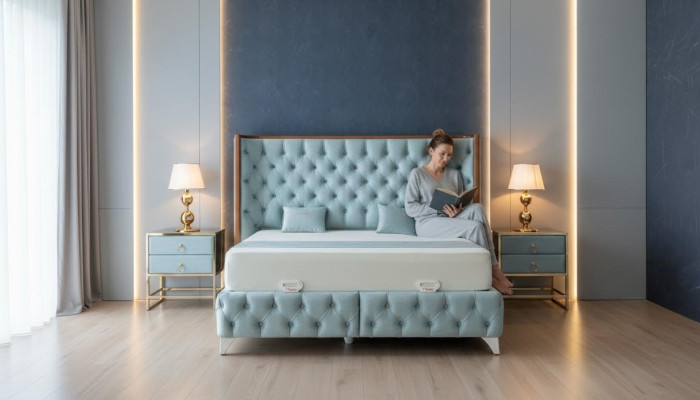 Bedroom set white metal bed Chesterfield luxury style 2 nightstands 3 pieces.