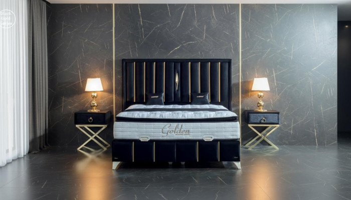 Luxury Bedroom Velvet Metal Bed Double Bed 2x Nightstand Bed Furniture 3-piece Set.