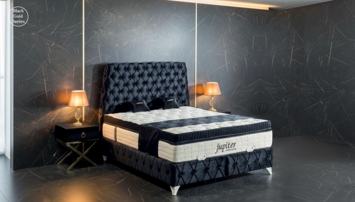 Black Bedroom Set Bed Nightstand Chesterfield Beds Furniture Velvet 3-piece.