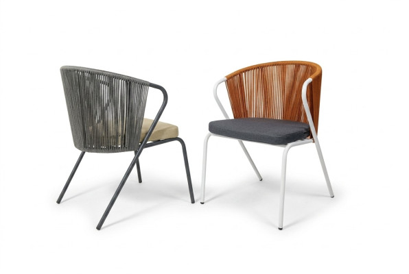 Original chairs in gray on black stainless steel legs with a soft cushion
