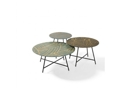 Set of 3 coffee tables, round design tables for the living room.