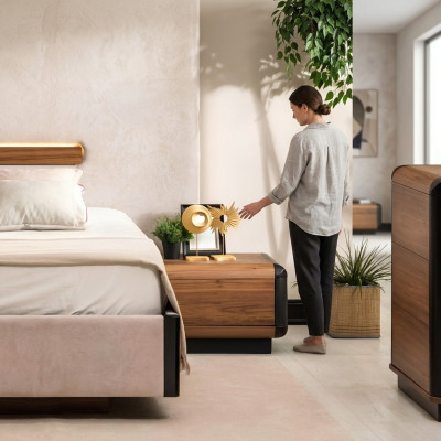 The ideal bedside table creates comfort and practicality in your bedroom.