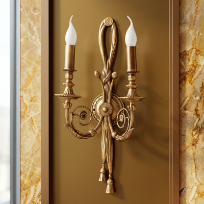 Wall lamp Golden wall light Classic lamp Baroque light Gold