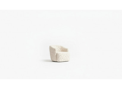 Padded cocktail chair in a pleasant color with a modern design