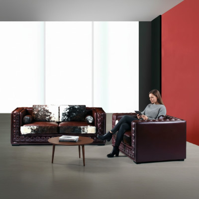 Dark red Chesterfield sofa set 3+2 seater 2-piece leather set with pony fur.