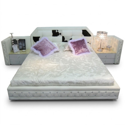 Luxury Bed Chesterfield Double Bed Genuine Leather with Pony Fur Beds White Furniture