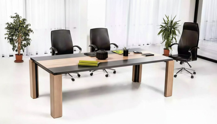 High-quality conference tables for efficient discussions and meetings.