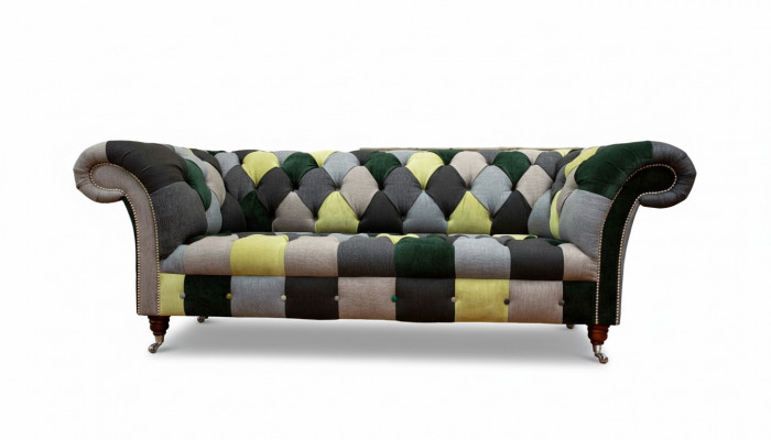 Beautiful stylish 3-seater Chesterfield sofa for the living room.
