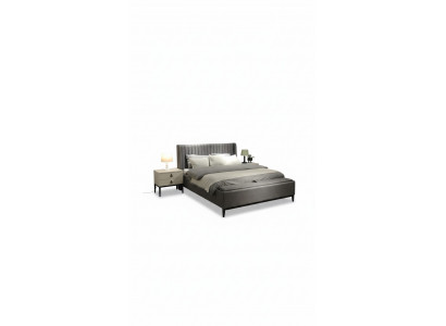 Luxurious bed with bench exclusive design and high-quality craftsmanship