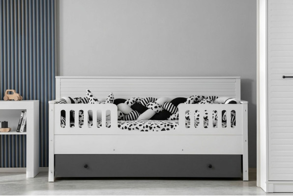 Bright crib stylish furnishings for the perfect nursery