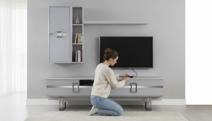 Modern living room wall unit consists of 4 pieces in exclusive white wall units.