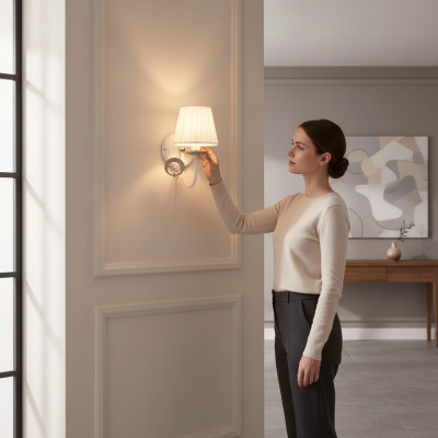 White Wall Sconce Designer Luxury Lamp Chandelier Classic Style