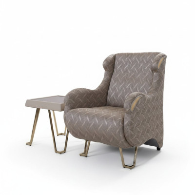 Elegant designer armchair luxury upholstered furniture living room single-seater modern